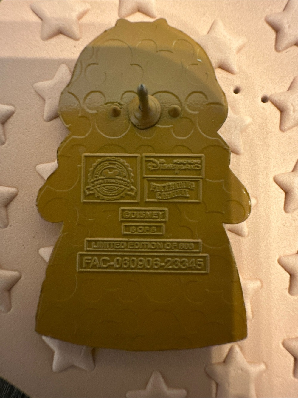 HKDL Hong Kong Disneyland Snow White Gingerbread Princess LE 600 Pin - Picture 4 of 4